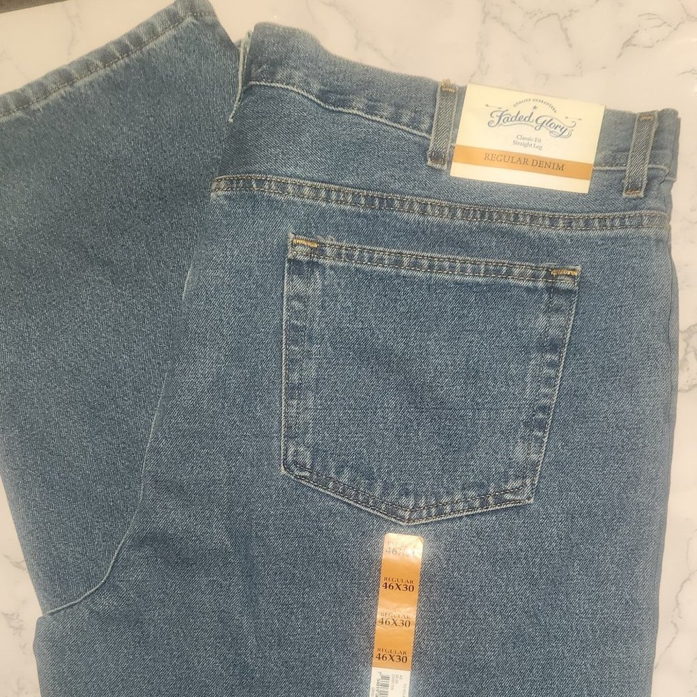 Faded Glory Men's classic fit, straight leg, denim jeans in size 46/30